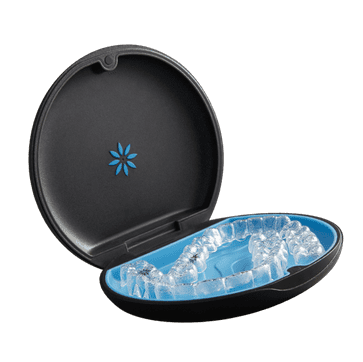 n7nsyv-old-settlers-invisalign-case_10a30a2000000000000028